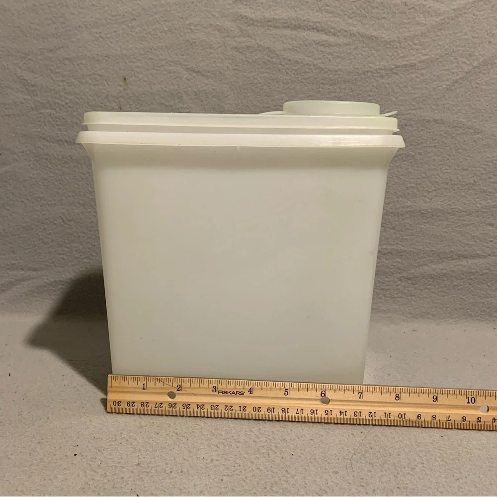Tupperware Cereal Keeper Squared Storage Container White/Clear